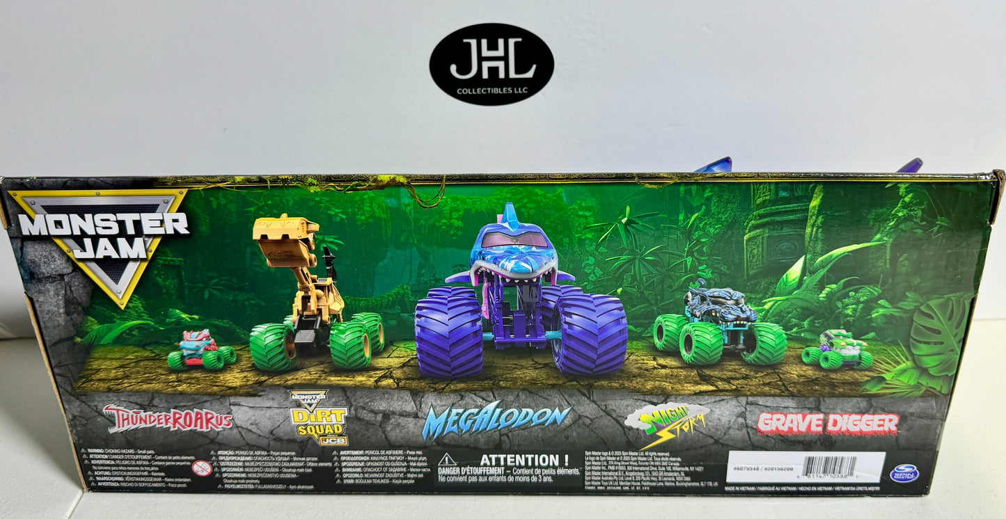 Jungle Crew Set (not sold in USA)