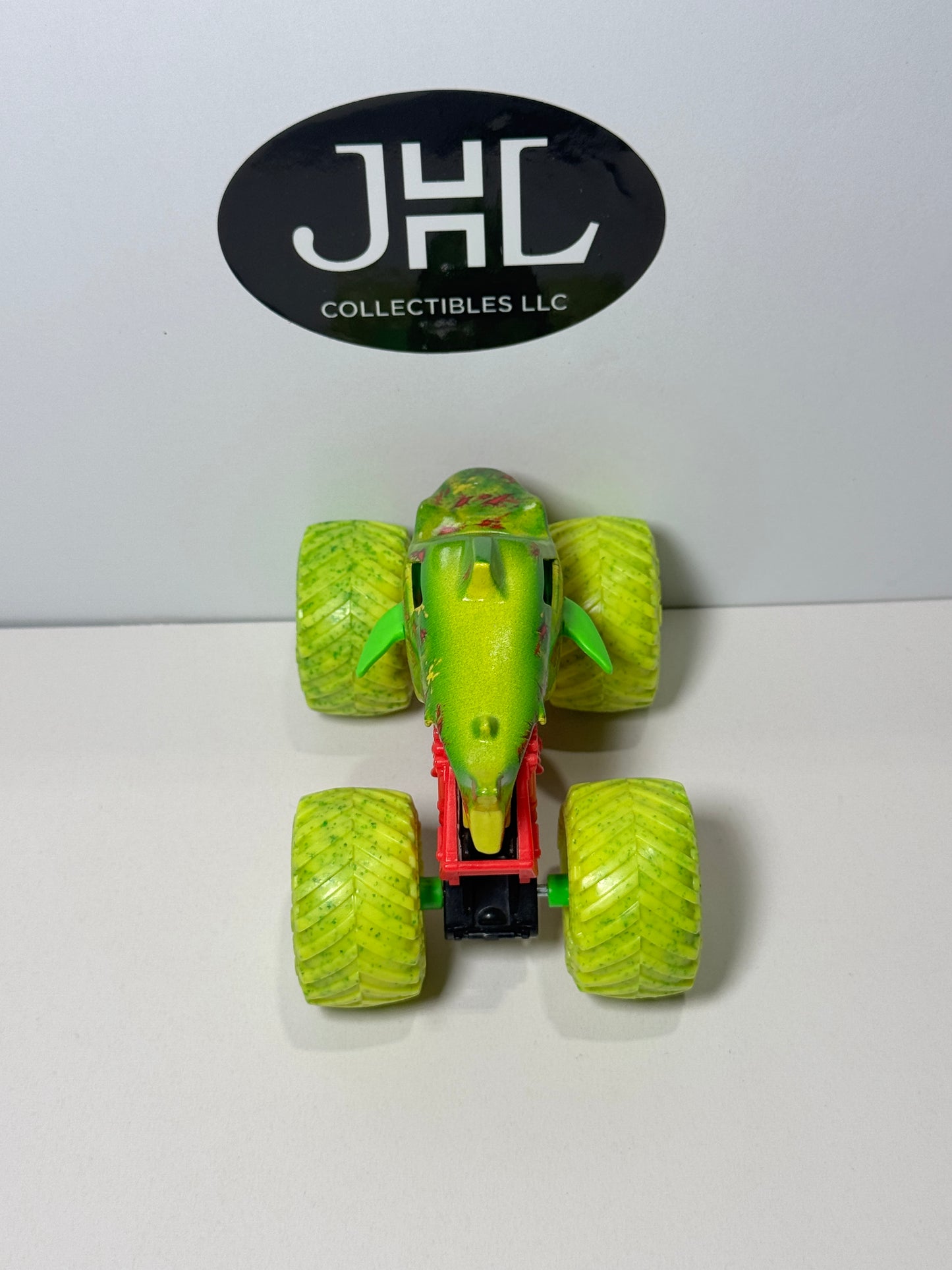 Zombie Invasion Megalodon (loose)