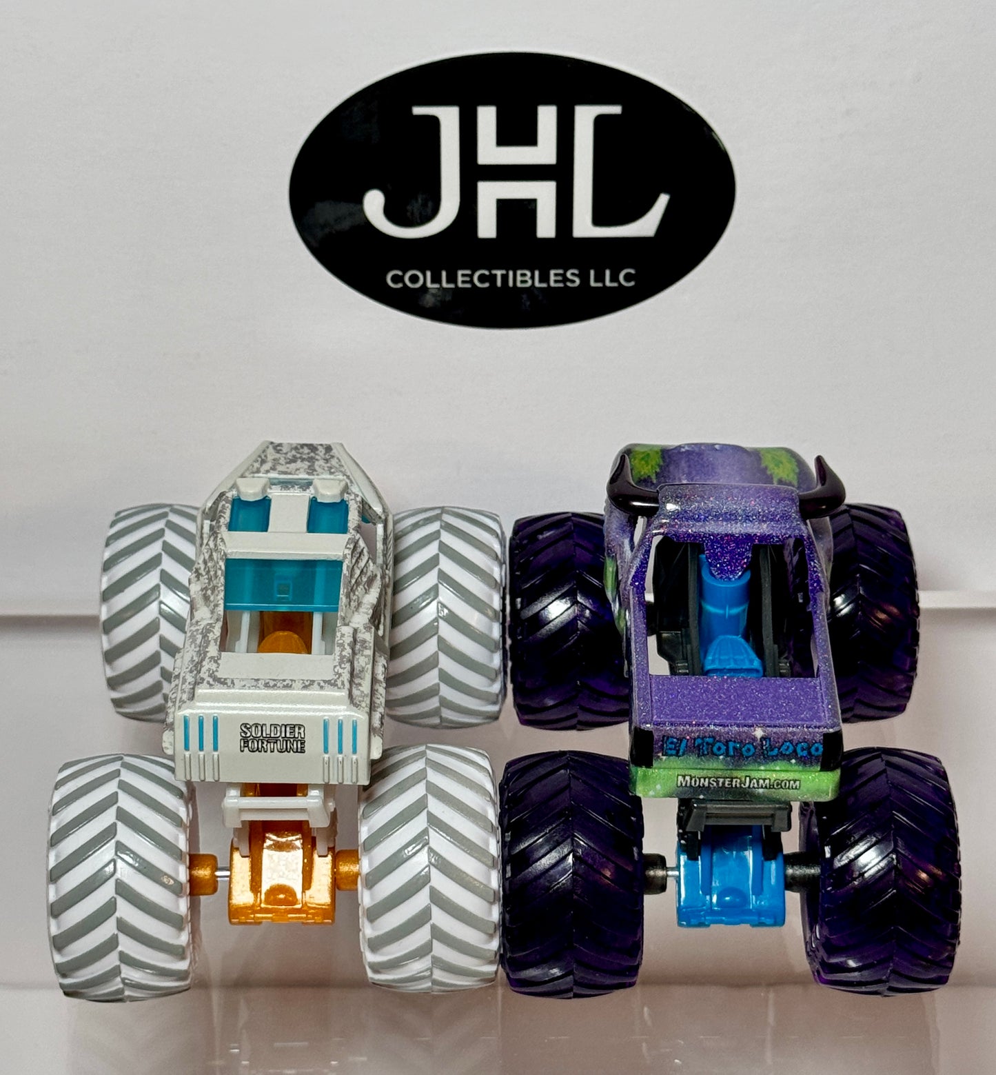 Monster Jam Gears & Galaxies El Toro Loco vs Soldier Fortune (loose)