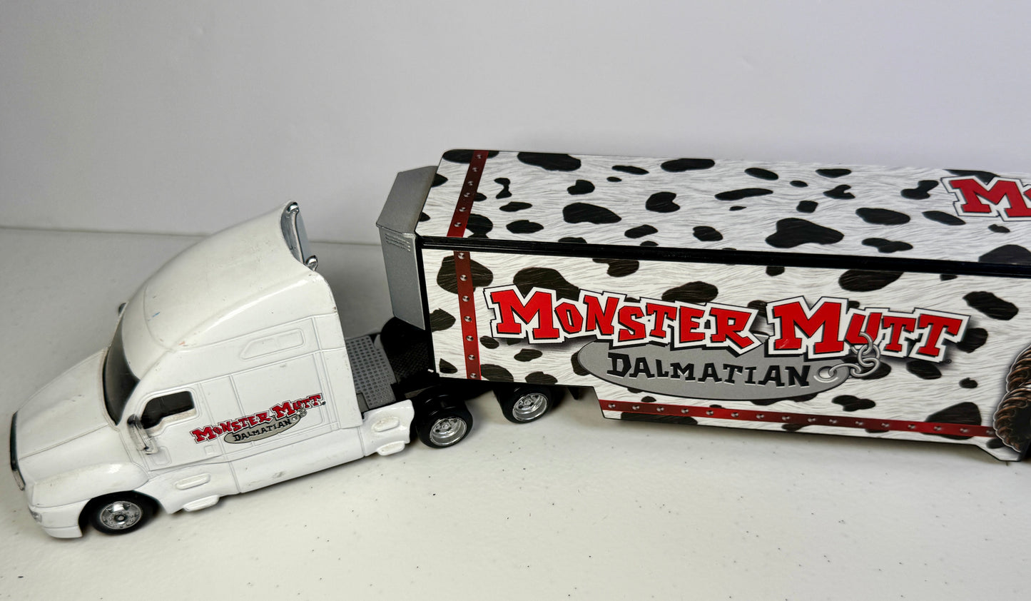 Hot Wheels Monster Jam Monster Mutt Dalmatian Transport Hauler