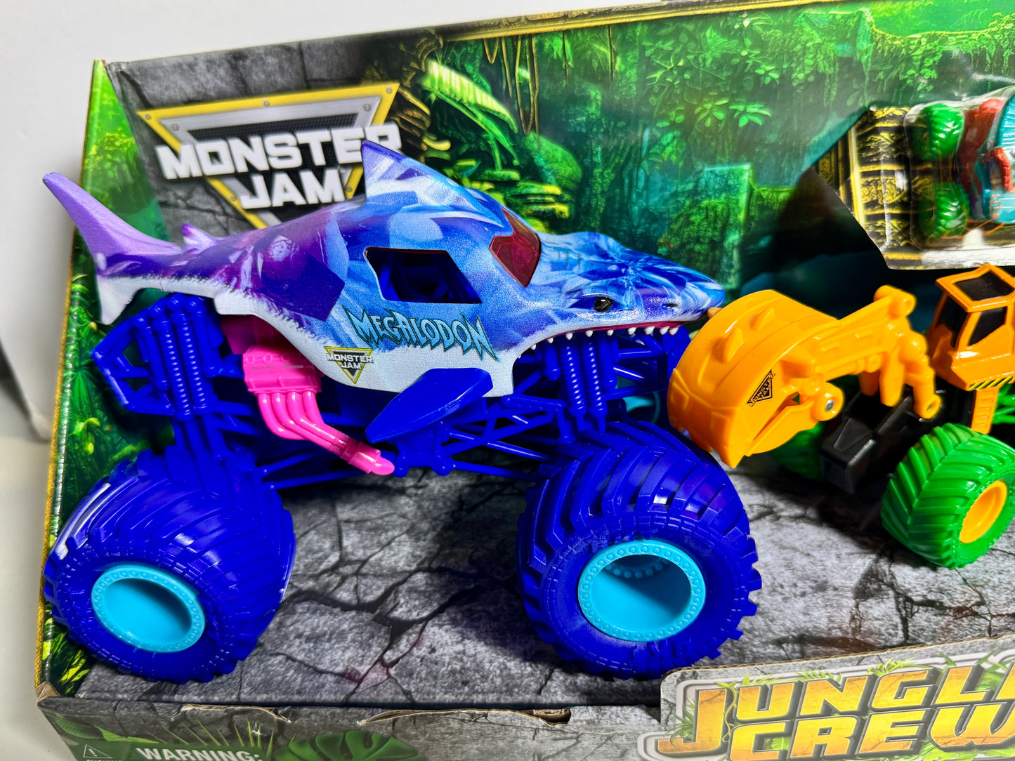 Jungle Crew Set (not sold in USA)