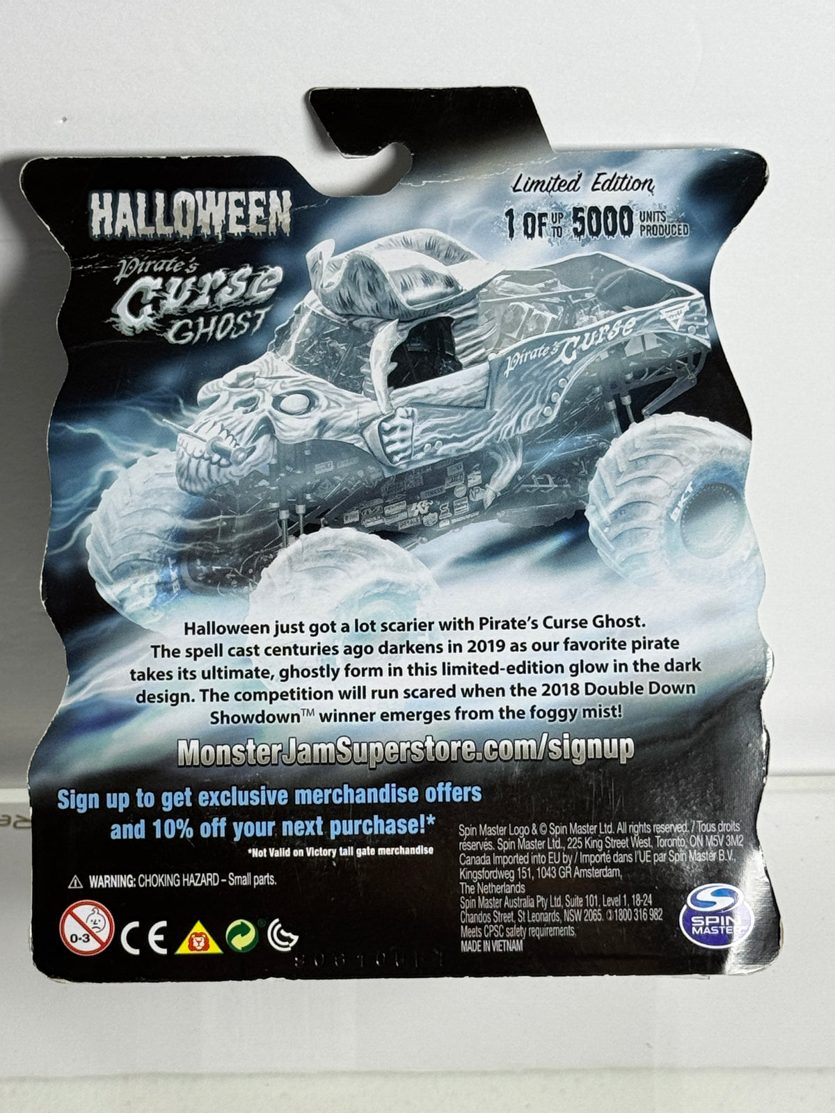2019 Halloween Pirates Curse (glow in the dark) Limited Edition 1/5000 (A)
