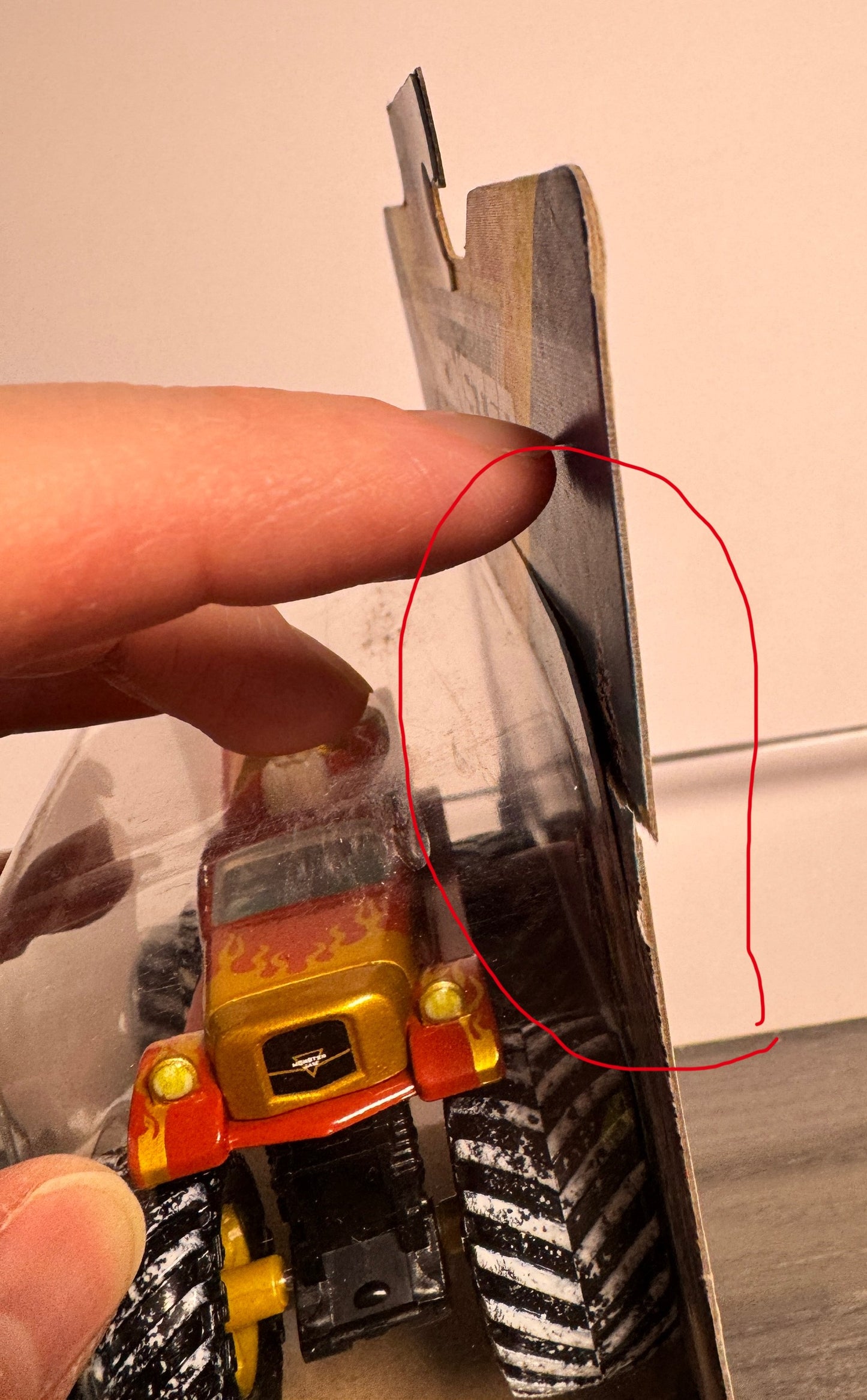 Monster Jam Merry Christmas 2021 Limited Edition (1 of 3000)Santa #11 (see pictures)