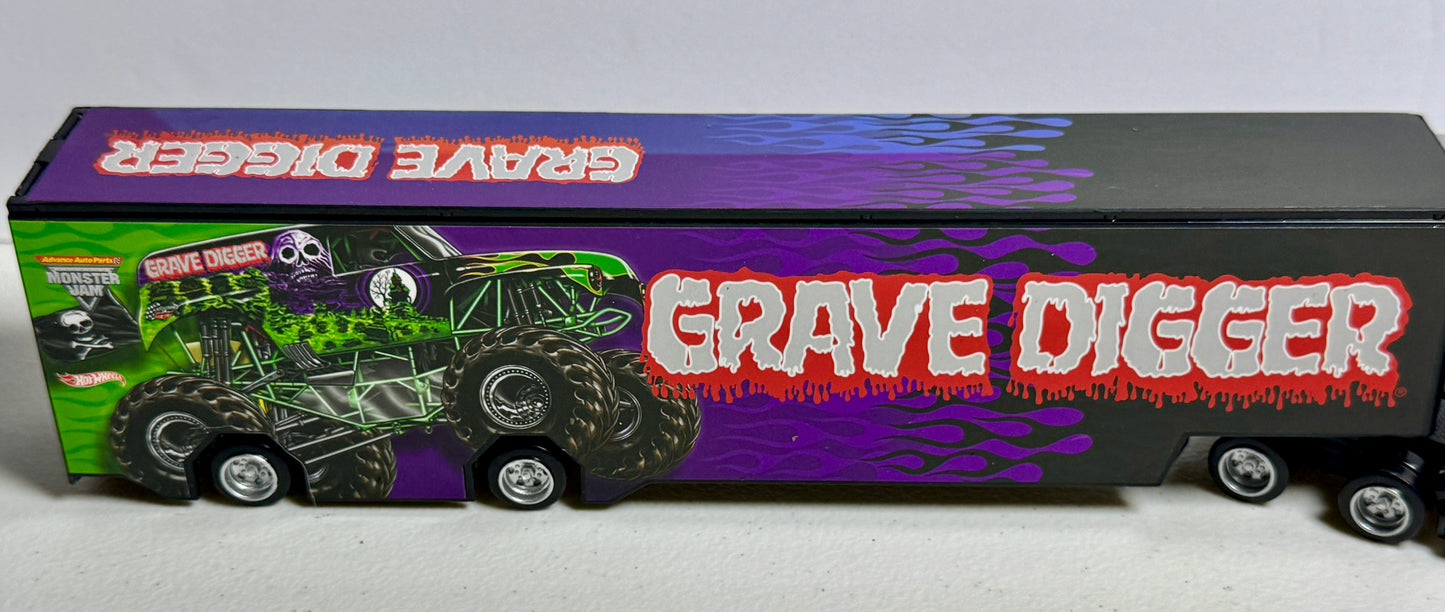 Hot Wheels Monster Jam Grave Digger Transport Hauler V2 Black