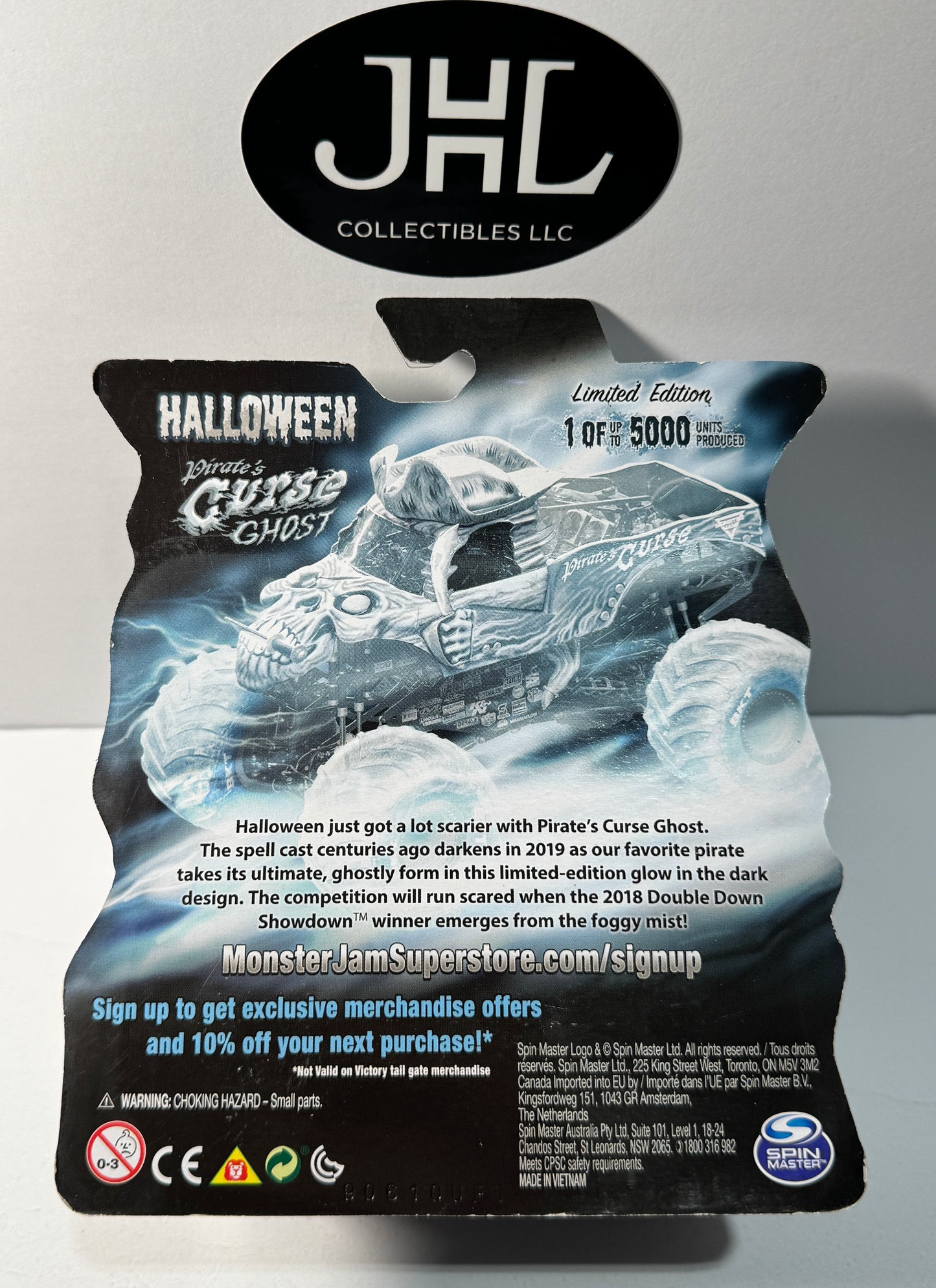 2019 Halloween Pirates Curse (glow in the dark) Limited Edition 1/5000