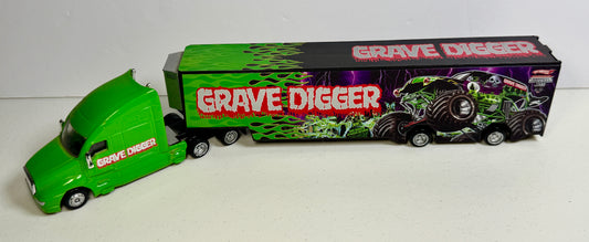Hot Wheels Monster Jam Grave Digger Transport Hauler