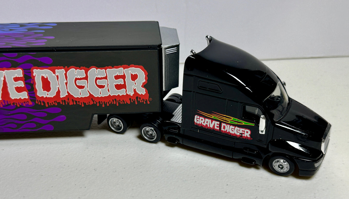 Hot Wheels Monster Jam Grave Digger Transport Hauler V2 Black
