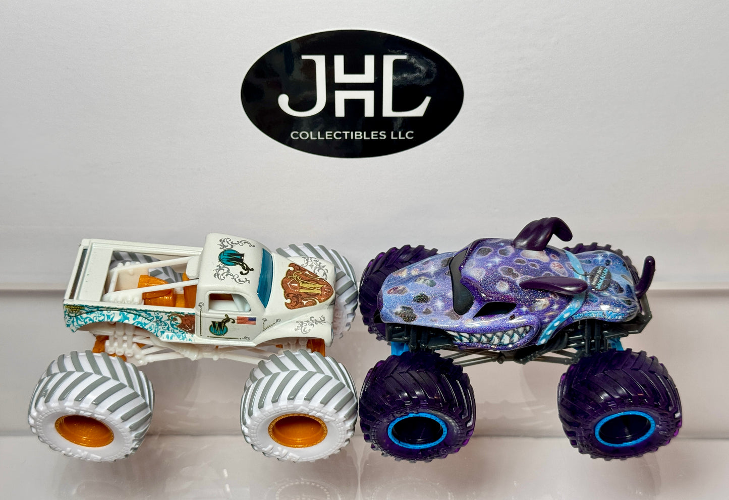 Monster Jam Gears & Galaxies Whiplash vs Monster Mutt Dalmatian (loose)