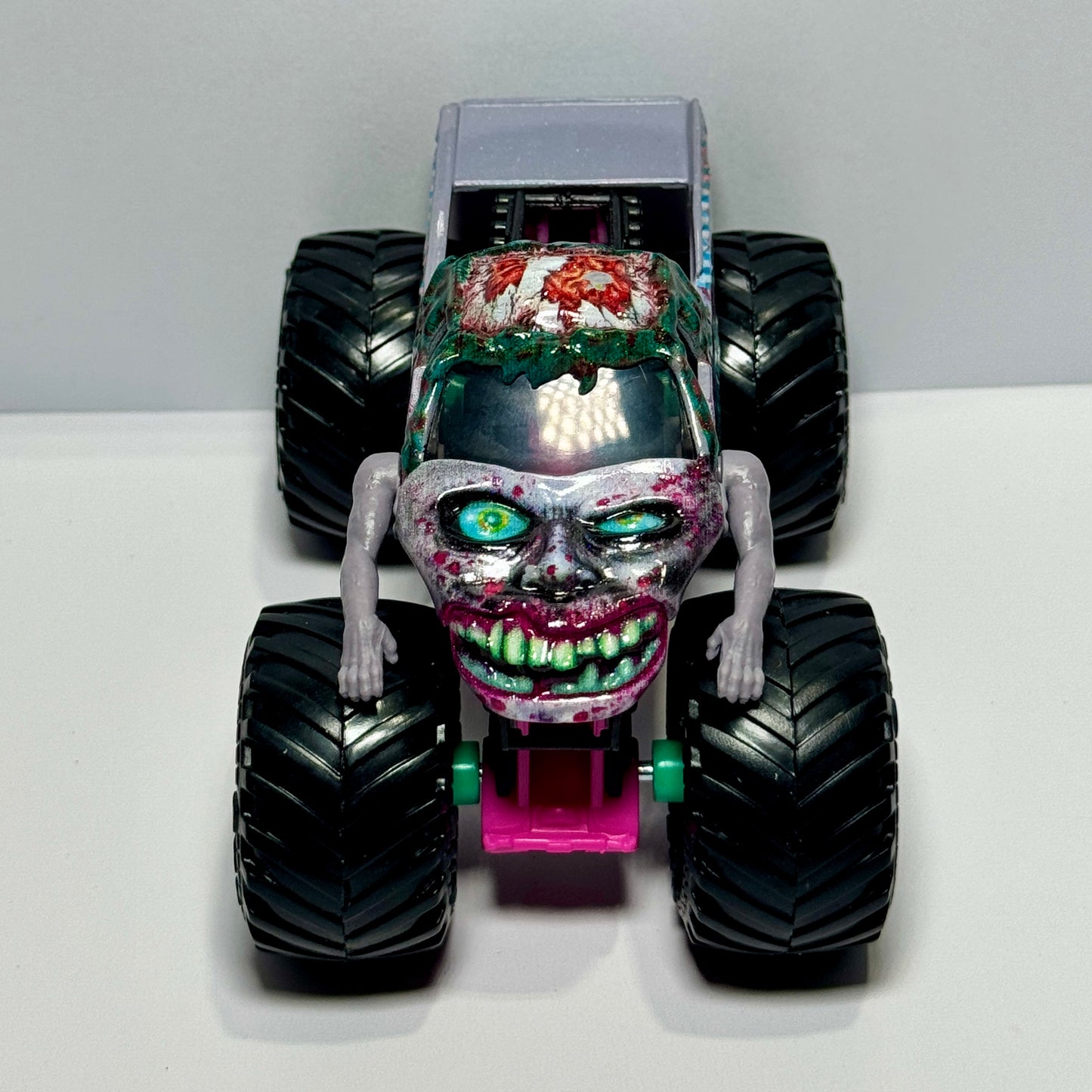 Monster Jam Nitro Neon Zombie (loose)