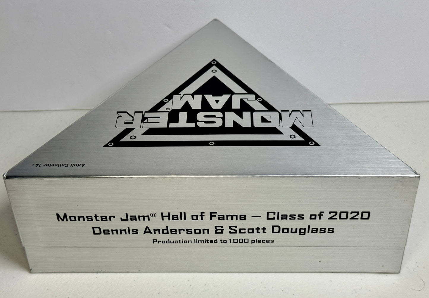 Monster Jam Hall of Fame 2020 – Dennis Anderson & Scott Douglass Limited Edition 1/1000