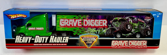 Hot Wheels Monster Jam Grave Digger Transport Hauler