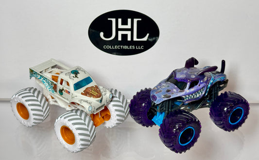 Monster Jam Gears & Galaxies Whiplash vs Monster Mutt Dalmatian (loose)