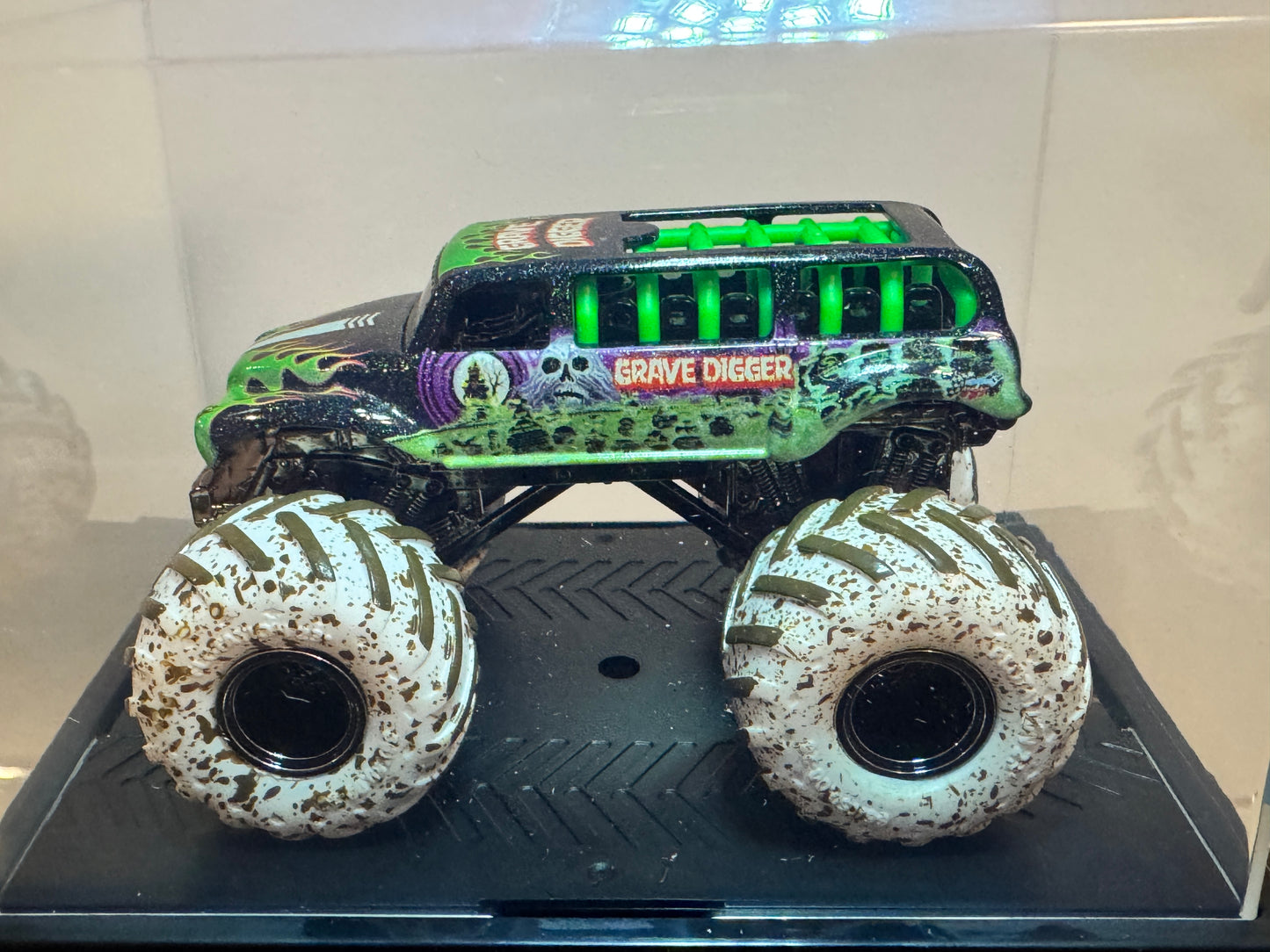 2021 Ride-On Grave digger Toy Fair 1/1000