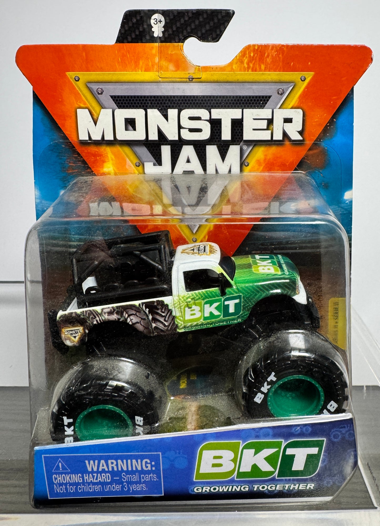 Monster Jam BKT -Ride on