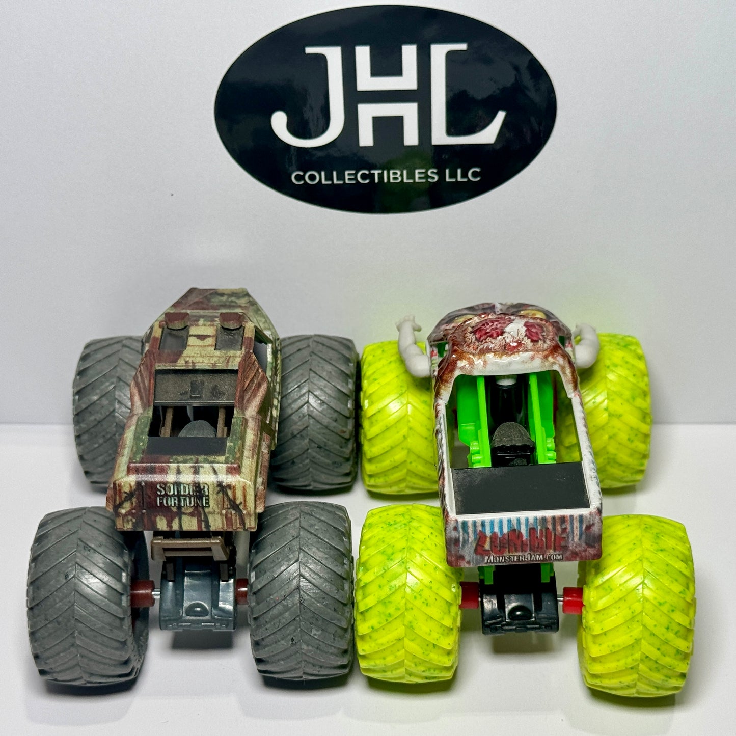 Zombie Zombie vs Hunter Zombie Soldier Fortune (loose)