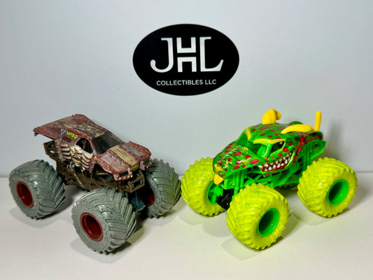 Zombie Monster Mutt Dalmatian vs Hunter Max D (loose)
