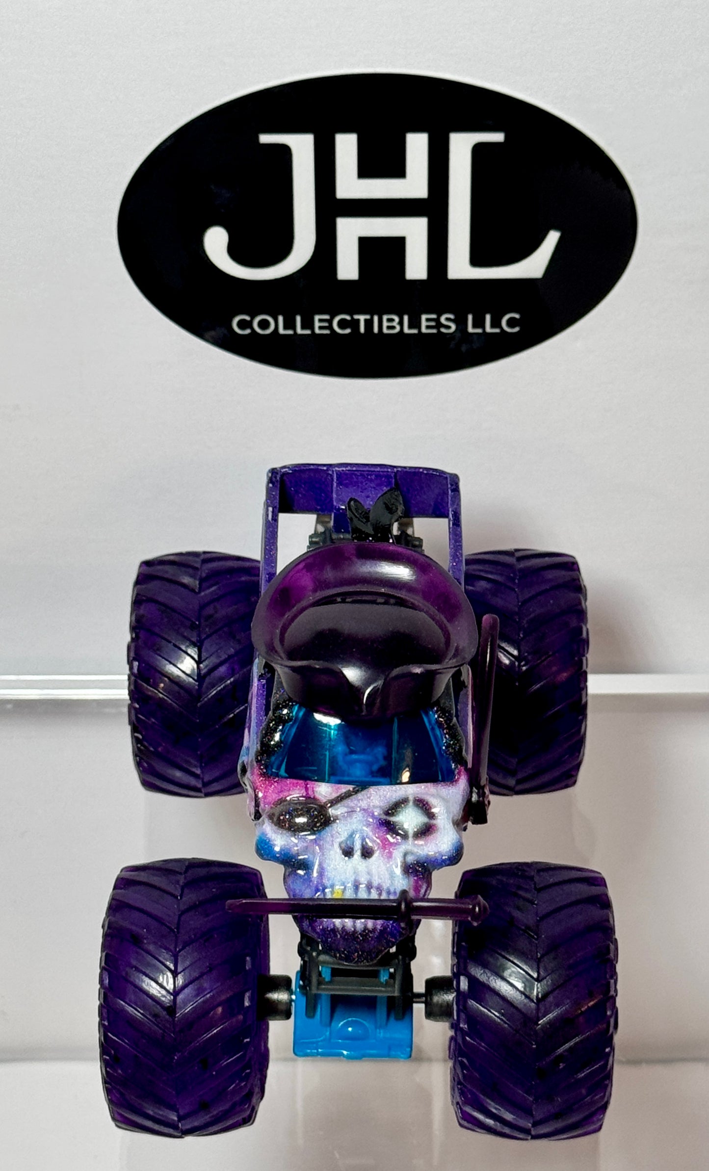 Monster Jam Pirates Curse Galaxy (loose)