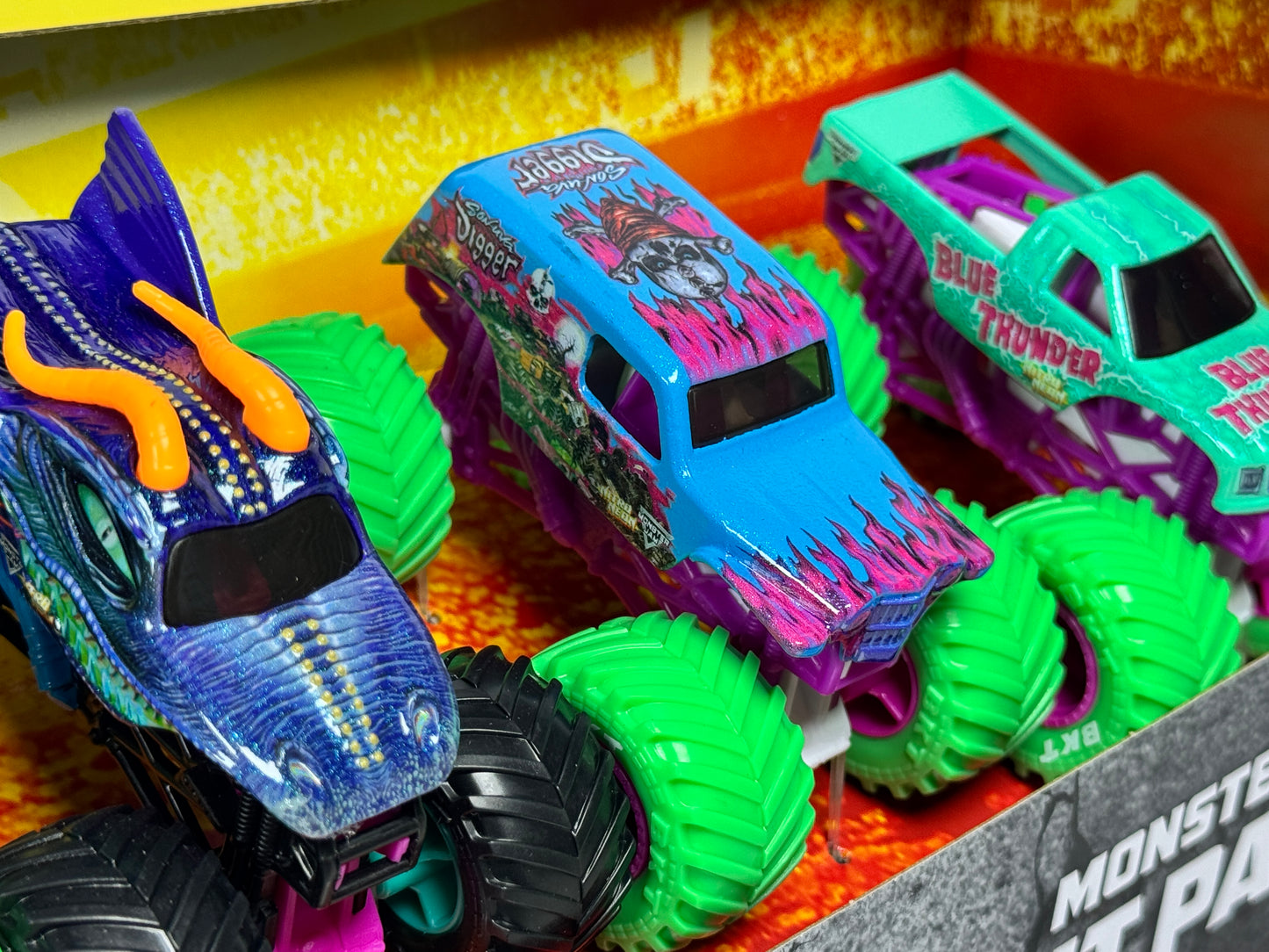 Nitro Neon Pit Party 5pk (not sold in USA)