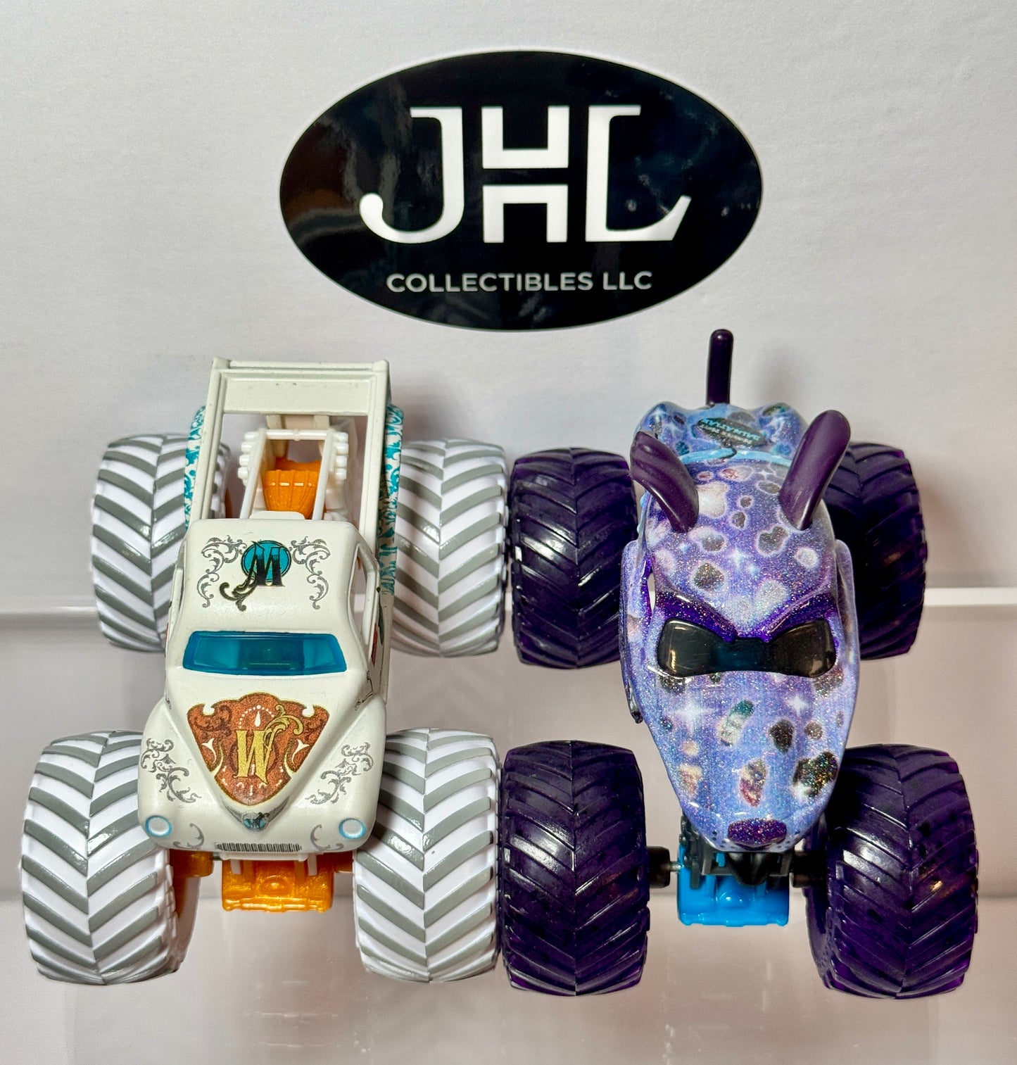 Monster Jam Gears & Galaxies Whiplash vs Monster Mutt Dalmatian (loose)