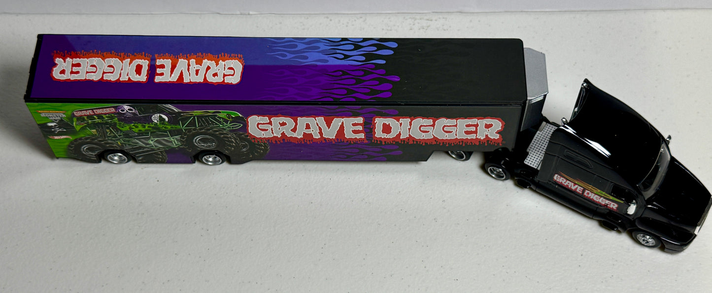 Hot Wheels Monster Jam Grave Digger Transport Hauler V2 Black
