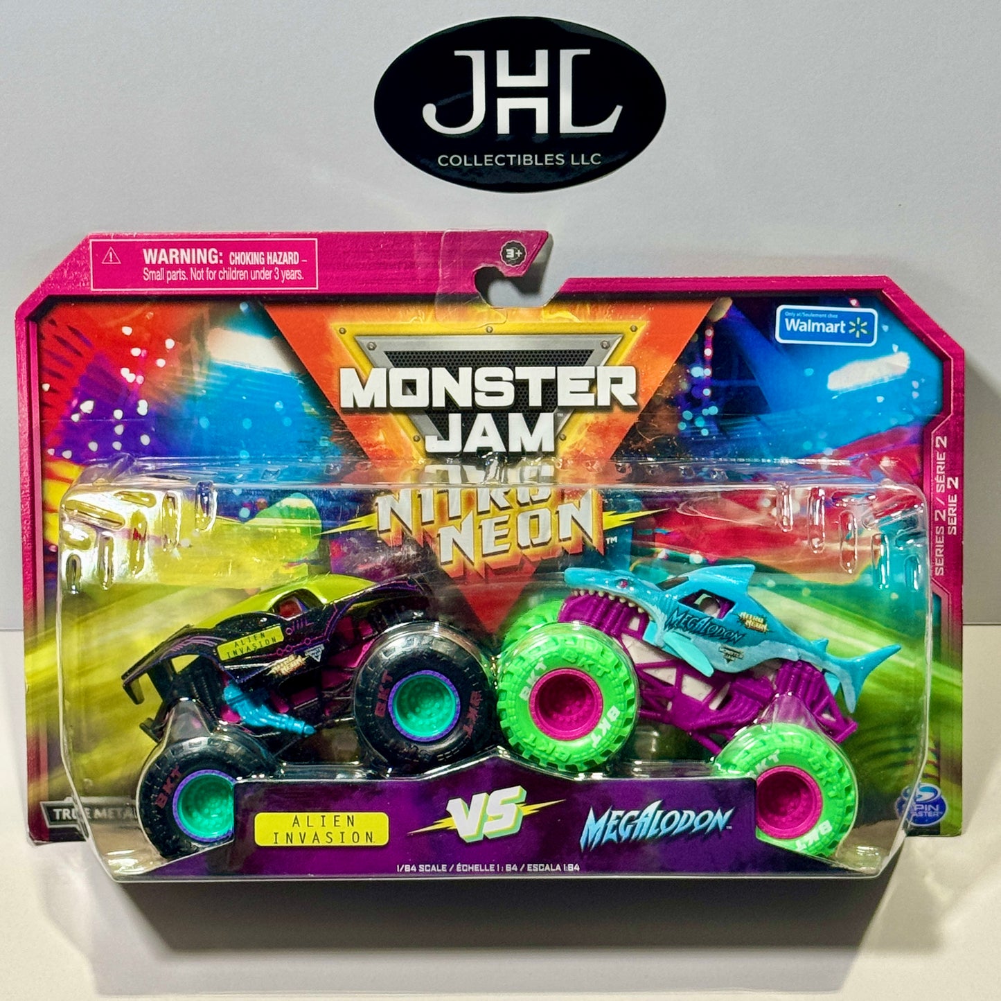 Nitro Neon Alien Invasion vs Megalodon