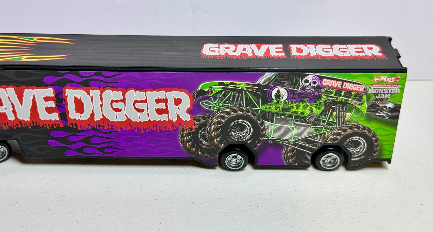 Hot Wheels Monster Jam Grave Digger Transport Hauler V3 Black