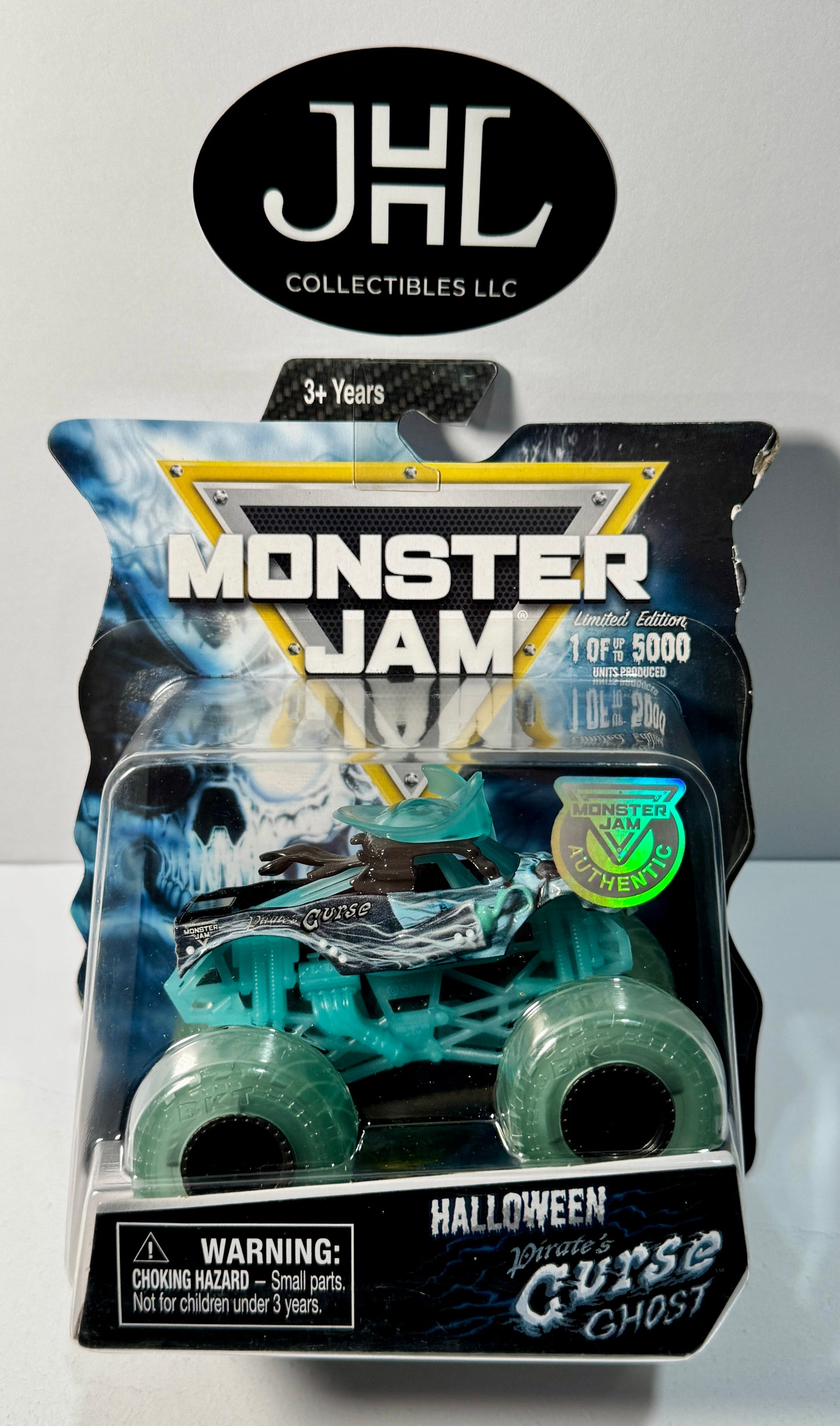 2019 Halloween Pirates Curse (glow in the dark) Limited Edition 1/5000