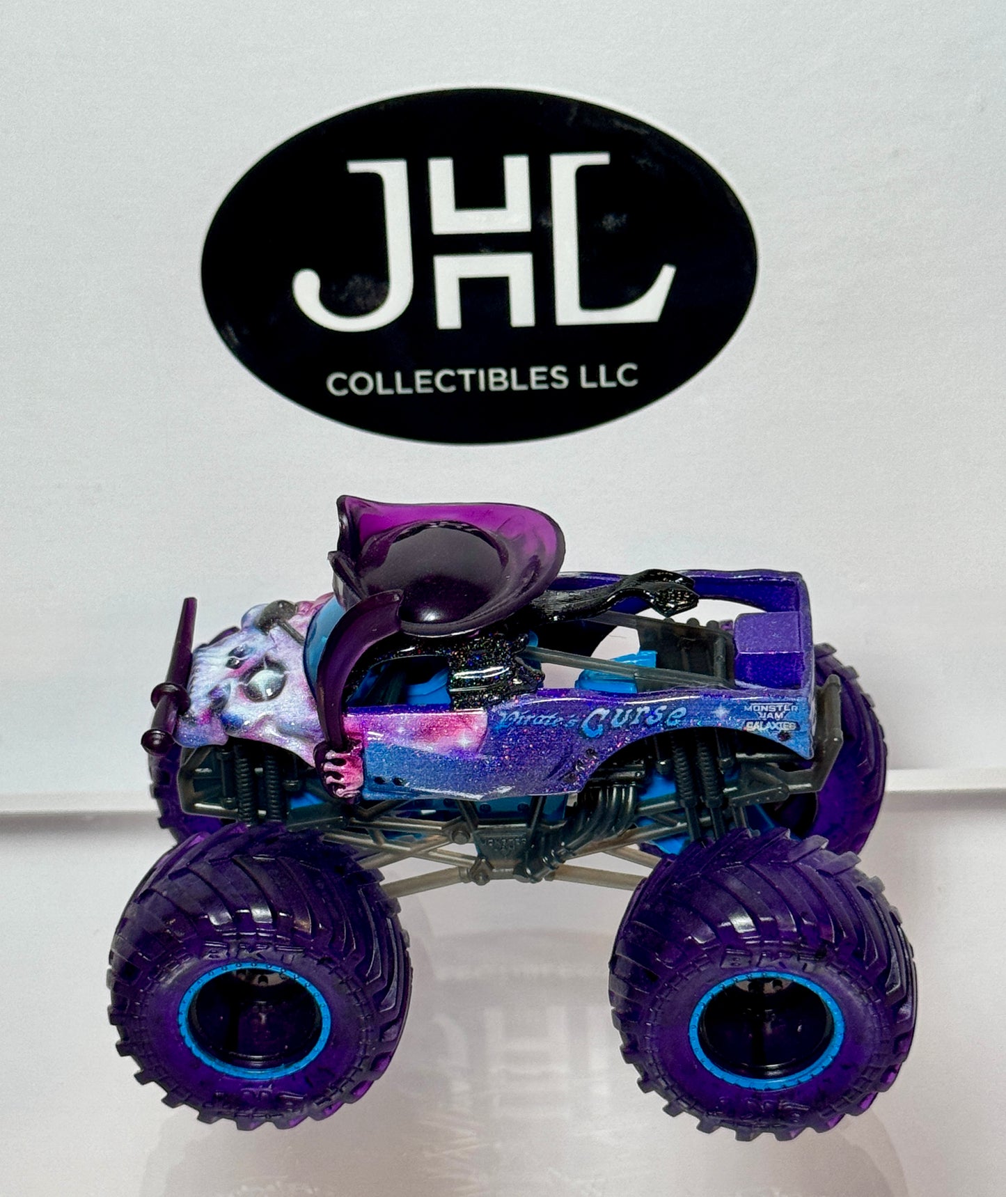 Monster Jam Pirates Curse Galaxy (loose)