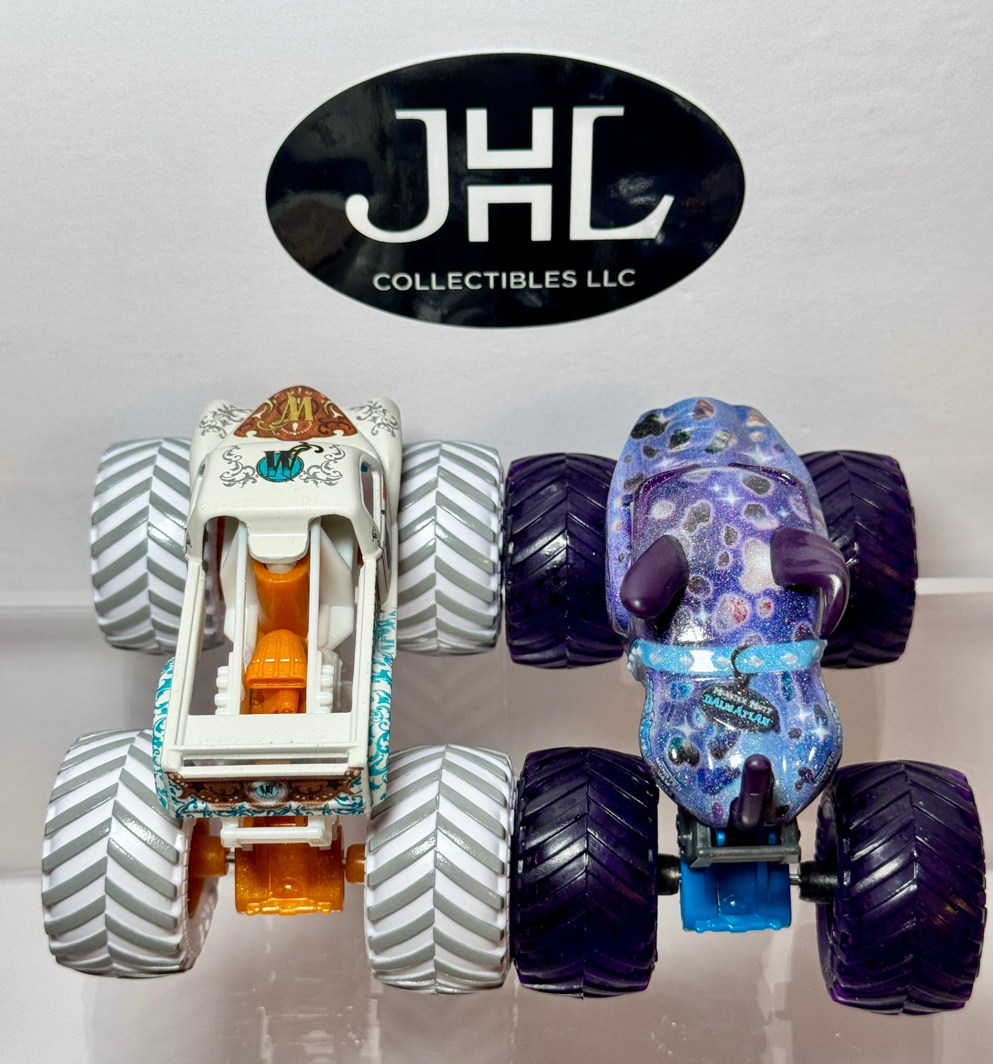 Monster Jam Gears & Galaxies Whiplash vs Monster Mutt Dalmatian (loose)