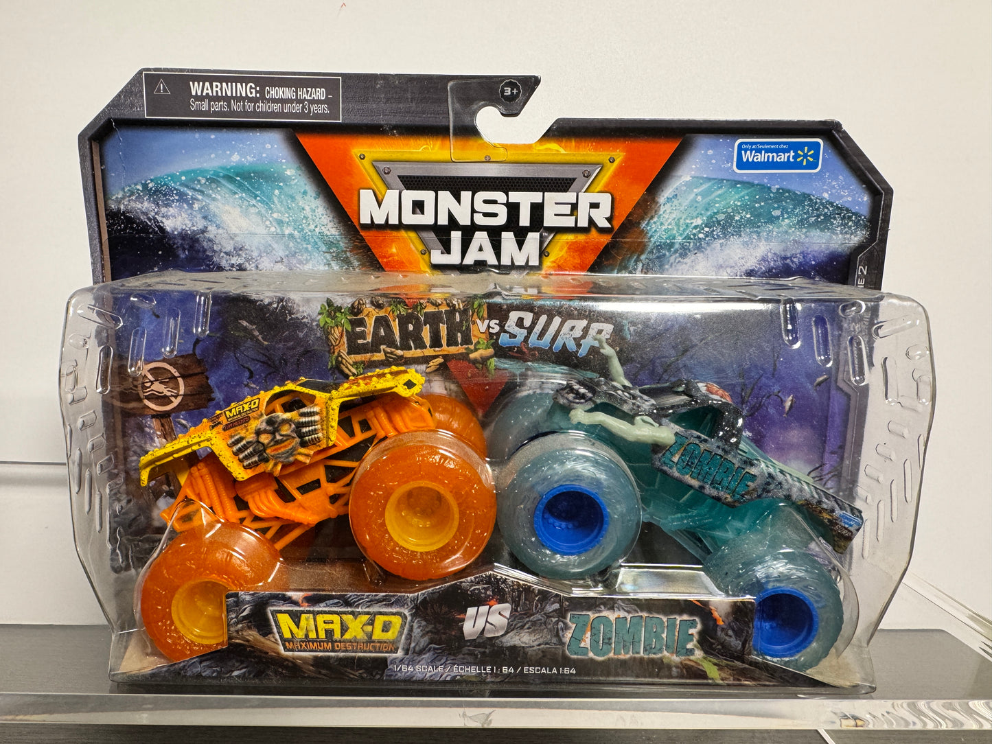 Monster Jam Max-D vs Zombie Earth and Surf