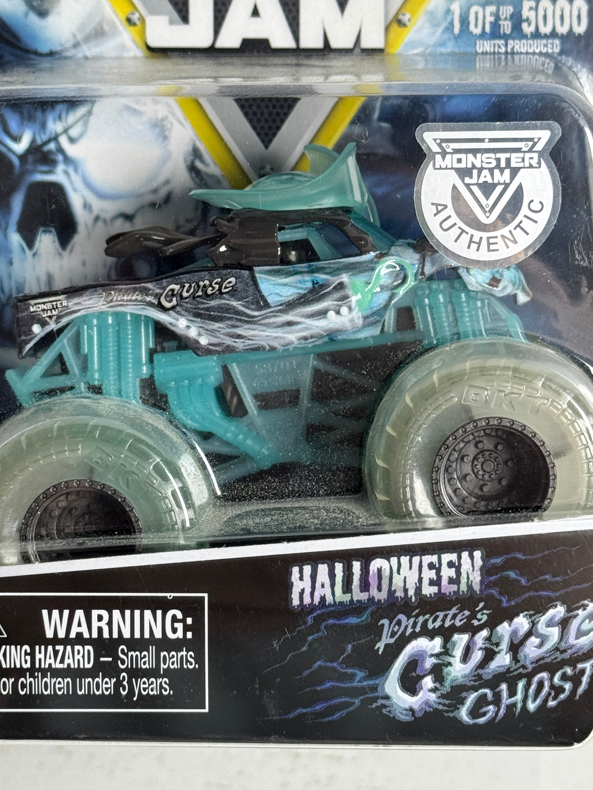 2019 Halloween Pirates Curse (glow in the dark) Limited Edition 1/5000 (A)