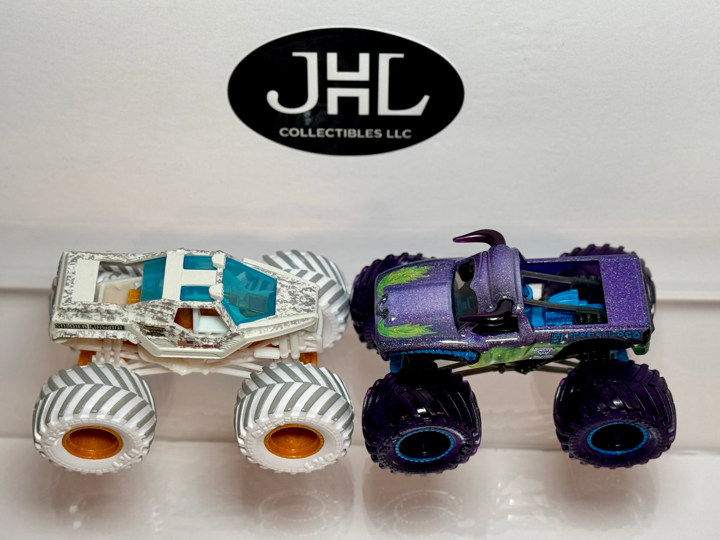 Monster Jam Gears & Galaxies El Toro Loco vs Soldier Fortune (loose)